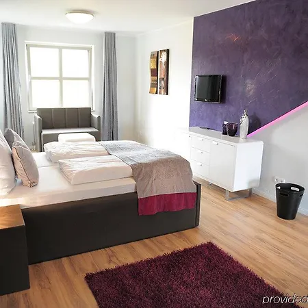 Hotel In 3*